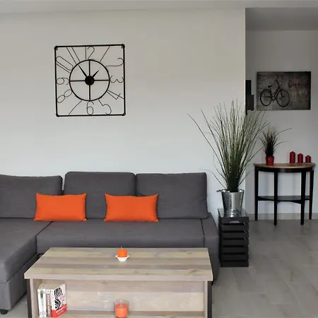 Апартаменты Modern And Lovely In Cristianos *
