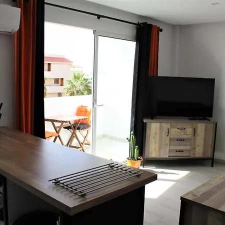 Modern And Lovely In Cristianos Appartement
